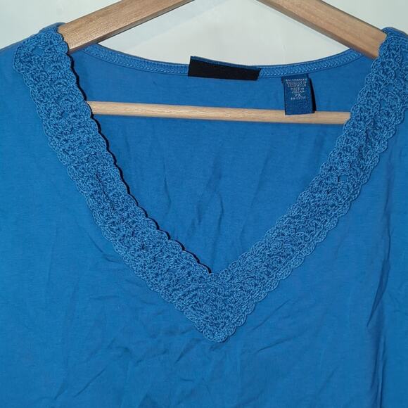 New Pale Blue Top with Crocheted V-Neck - 2X 0052 - Picture 3 of 8